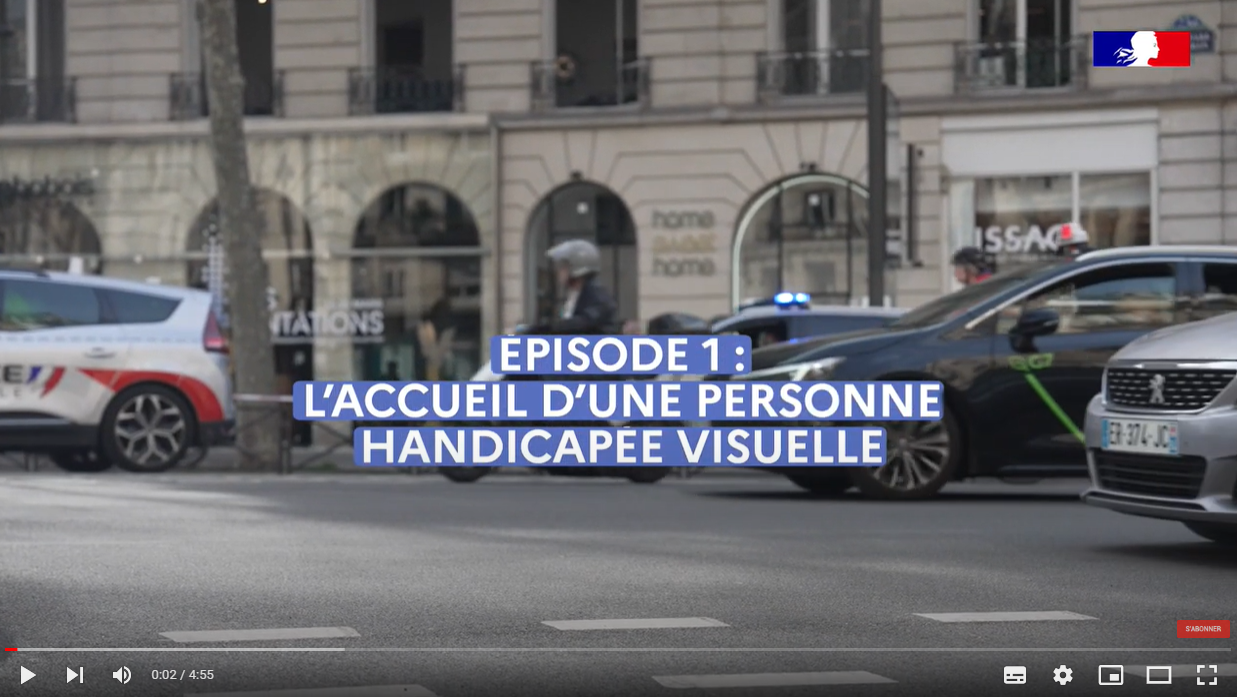 Accueil d'une personne handicapée visuelle